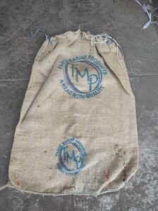 sacs en jute usagés